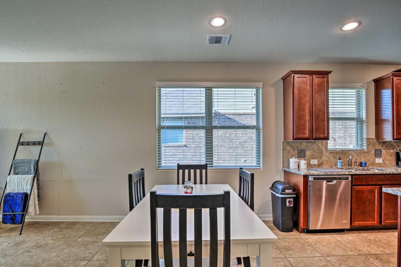 San Antonio Home With Yard About 8 Mi To Lackland! Bagian luar foto