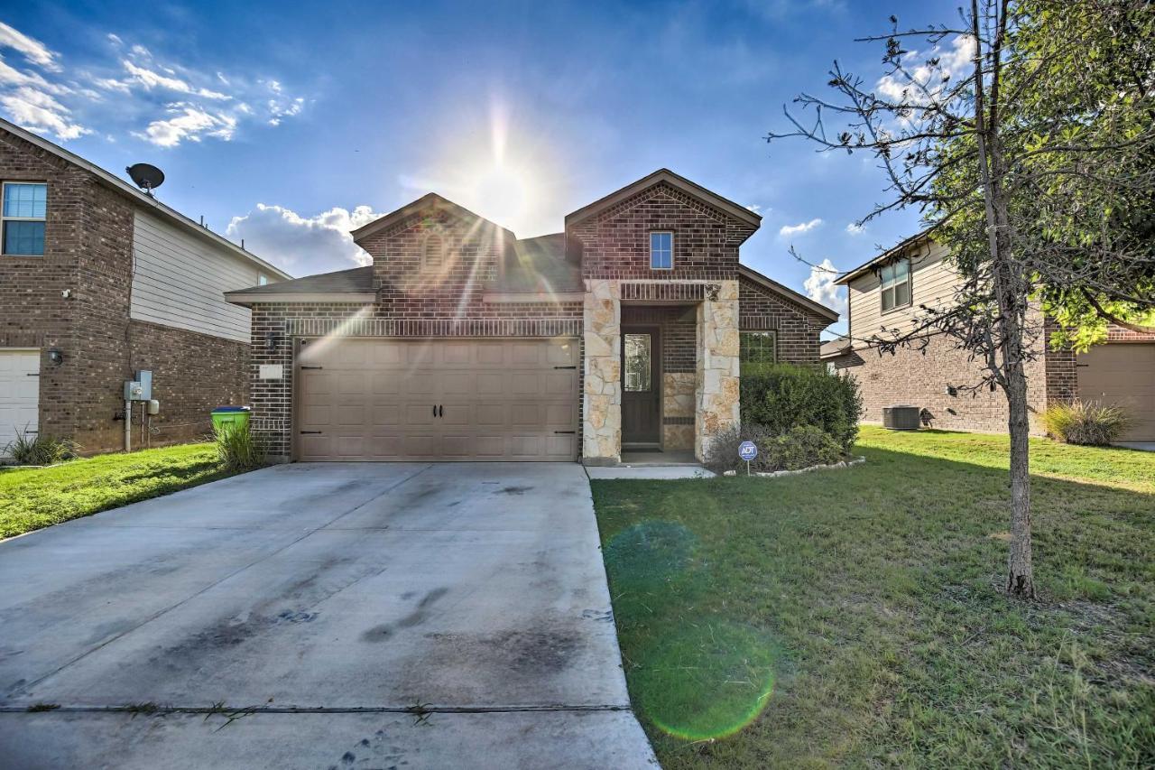 San Antonio Home With Yard About 8 Mi To Lackland! Bagian luar foto