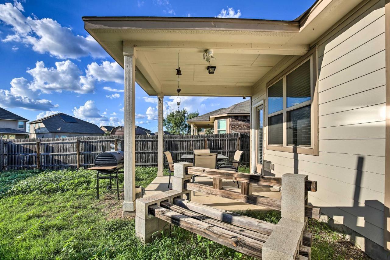 San Antonio Home With Yard About 8 Mi To Lackland! Bagian luar foto